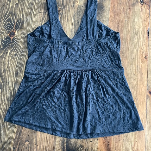 Torrid Tank - Picture 3 of 5